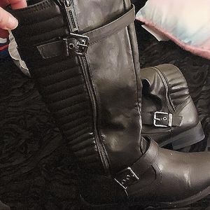 White mountain womens black riding boot size 9.5 barely worn flat buckles